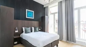 Lace Hotel - Image 2