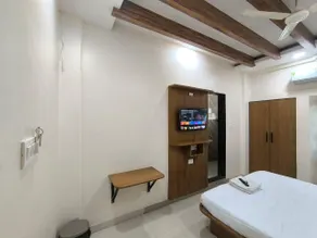 Hotel Center Point Lodging - Image 2