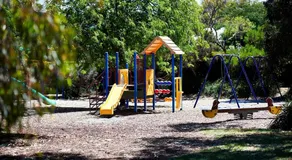 The Nest Elwood - Beachside Escape with Free Parking - Image 5