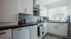 Hullidays - Hymers Apartment - Image 3