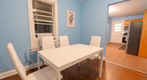 Cozy 1-Bedroom House in Tranquil Skokie With Free Parking - Image 3