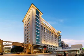 Shijiazhuang Train Station Intercity Hotel - Image 4