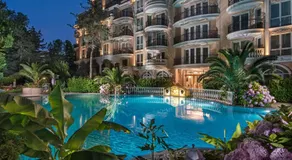 Venera & Anastasia Palace Apartments - Image 3