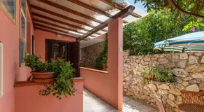 Elbaloves Appartaments Villa - Image 5