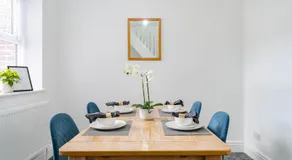 Spacious 3-Bedroom House in St Helens by Eason Stays, Ideal for Families & Business Travellers with Free Parking - Image 4