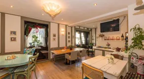 Zenana Boutique Hotel - Image 2