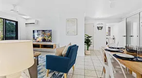 Rainforest and Reef Retreat Esplanade Ground Floor Apartment - Image 4