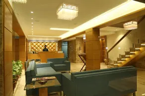 Hotel Surya - Image 2