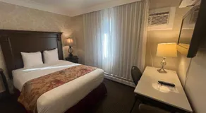 Arbutus Inn - Image 2