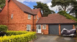 Richard's Home - Image 4