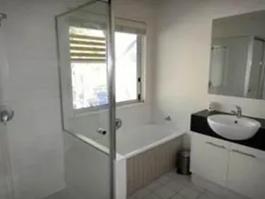 WhaleCove Resort & Apartments - Image 4