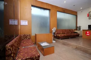 OYO The Retreat Hotel - Image 2