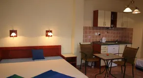 Villa Patio - Image 2