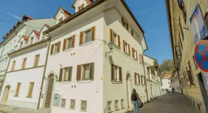City Centre Apartments - Image 2