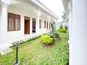 Urbanview Raden Mansion Jember - Image 5