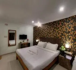 ministers kourt hotel - Image 3