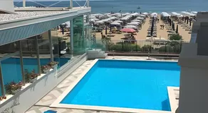 Hotel Niagara - Image 4