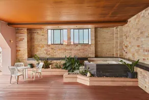 The Royal City Hotel - Image 5