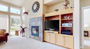 2-Story Home withPatio Gas Grill Gas Fireplace Free WiFi Shared Pools Hot Tub - Image 2