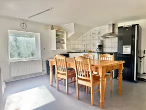 Workers • 19 Beds • 3 Kitchens • Volvo • Parking - Image 4
