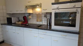 Le Bâlois - appartement 2 chambres, salon, cuisine équipée, parking et wifi gratuit - Image 2