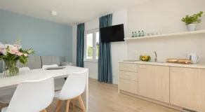 BURSZTYN - BERNSTEIN APARTMENTS - Image 3