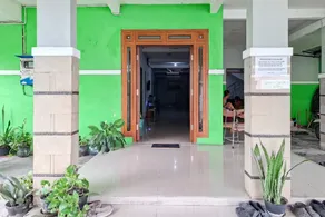 RedDoorz near Tugu Kartasura 2 - Image 4
