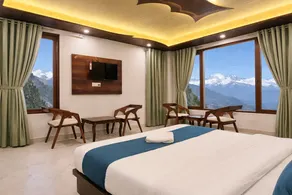 CloudBorn Rooftop Lounge and Stay - Image 2