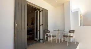 Kyma & Anemos Suites - Image 5