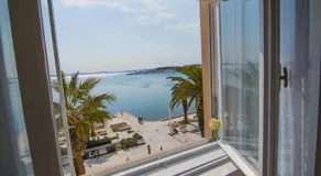 Riva Royal View Luxury Apartments - Image 2