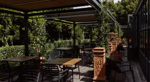 Casa TOMA Luxury Garden House - Image 4
