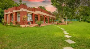Hostie Chinar Haveli - 5BR heritage estate for intimate family stays and group retreats - Image 4