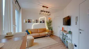 Stylish City Apartment with Lift in Antwerp Zuid - Image 2