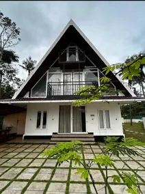 Heaven-Vadanapilly Beach Villa - Image 3