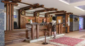 Grand Royale Apartment Complex & Spa - Image 4