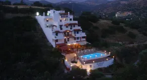 Sky Beach Hotel - Image 2