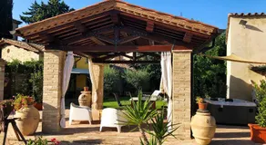 Il Cortile delle Rose Holiday House - Image 3