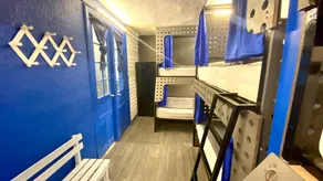 Hostal La Roma - Image 2