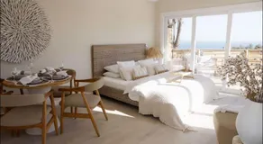 Luxury Boutique Jacuzzi Chalet - Image 2