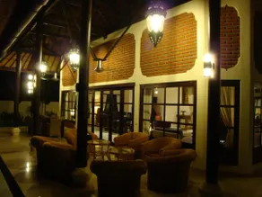 Villa Pelangi aan zee op Bali met personeel - Image 5