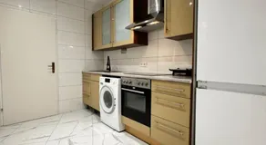 Bright & Spacious 4BR Apt Near Kaufpark Alterlaa - Image 2