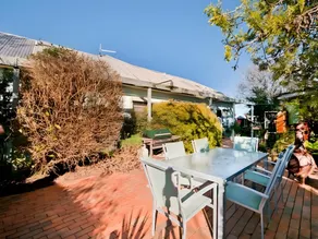 Butlers Guesthouse - Image 5