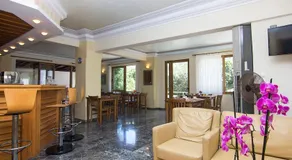 HOTEL STOUPA - Image 2