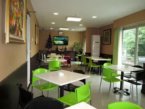 BAMBOO INN HOTEL & CAFE - Image 5