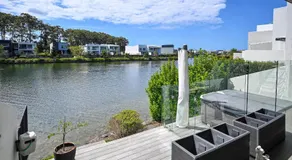 Stunning Maroochy Waterfront Home - Image 3