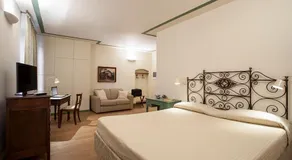 Borromeo Rooms Bed & Living - Image 2