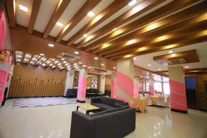 Hotel Wedlock Near Artemis Hospital - Image 2