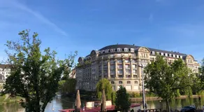 Au Quai Des Pecheurs - Image 3