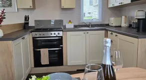 Durdle Door family Holiday Home - Image 2