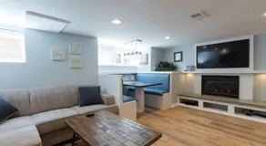 Luxury 2 bedroom apartment w/ free parking - Image 2